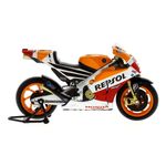Moto-Miniatura-Honda-Marc-Marquez-Escala-1-12_1