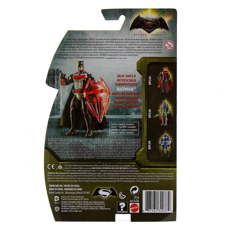 Batman-vs-Superman-Figura-Batman-Escudo-Termico_3