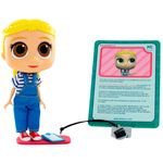 8M-Dolls-Muñeca-Guionista