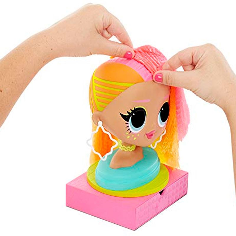 LOL-OMG-Busto-Styling-Head-Neonlicious_2