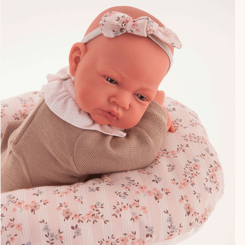 Recien-Nacida-con-Cojin-de-Lactancia-Muñeca-Bebe_3