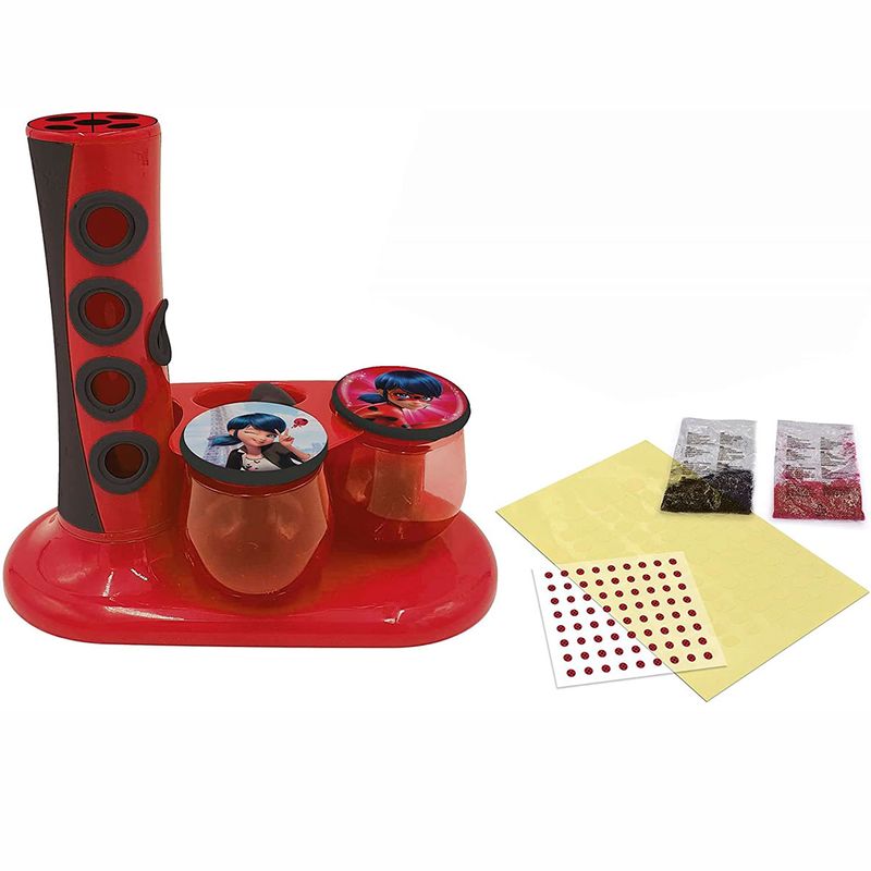 LadyBug-Estudio-de-Uñas