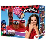 LadyBug-Estudio-de-Uñas_1