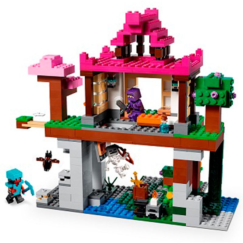 Lego-Minecraft-el-Campo-de-Entrenamiento_1