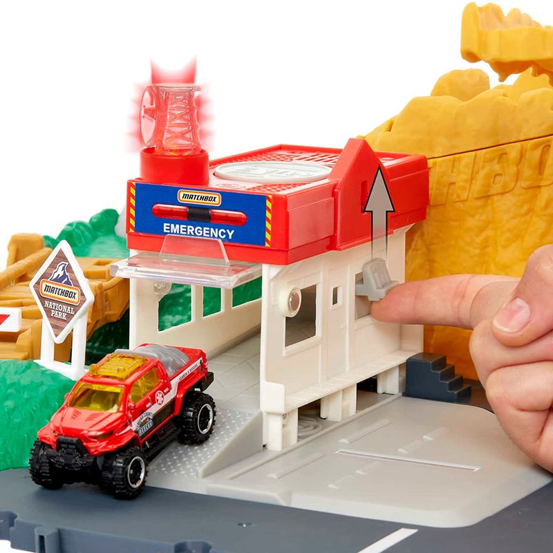Matchbox-Action-Drivers-Aventura-Desfiladero_2
