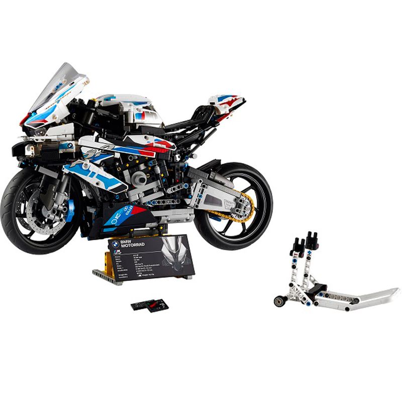Lego-Technic-BMW-M-1000-RR-42130_1