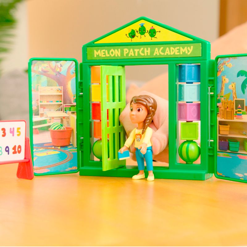 Cocomelon-Vamos-al-Cole-Playset_2