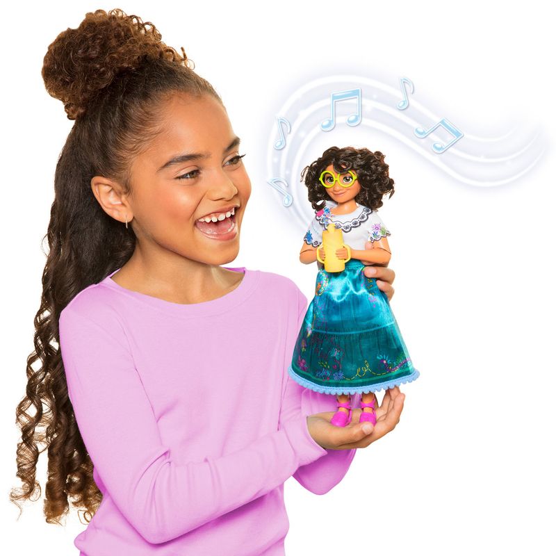 Encanto-Muñeca-Mirabel-Musical_1