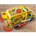 Playmobil-City-Life-Ambulancia-con-Luz-y-Sonido_2