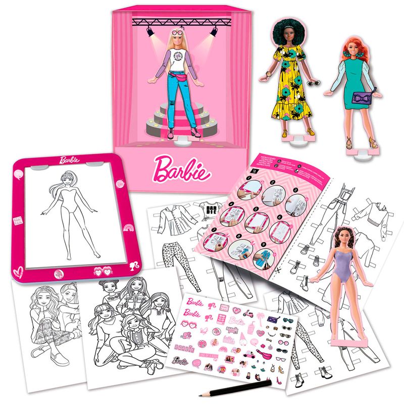 Barbie-Fashion-Designer_1