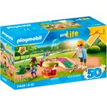 Playmobil-City-Life-Mini-Golf