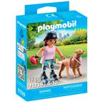 Playmobil-My-Life-Patinadora-con-Retriever