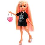 Bratz-Celebrity-Artist-Muñeca-Karol-G_4