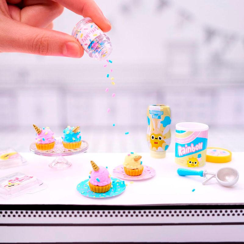Miniverse-Make-It-Mini-Cumpleaños-Bola-Sorpresa_1