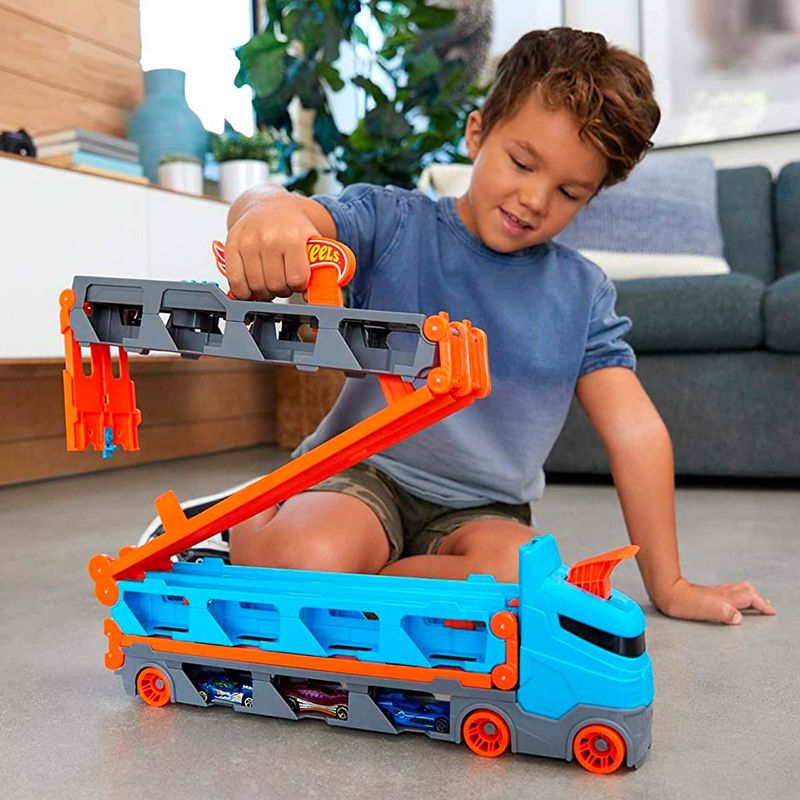 Hot-Wheels-Speedway-Hauler-Camion-Convertible_1