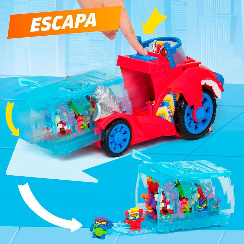 Superthings-Vehiculo-Doc-Vroom-Bite-Attack_4