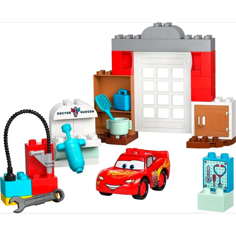 Lego-Cars-Visita-de-McQueen-al-Taller-de-Doc_1
