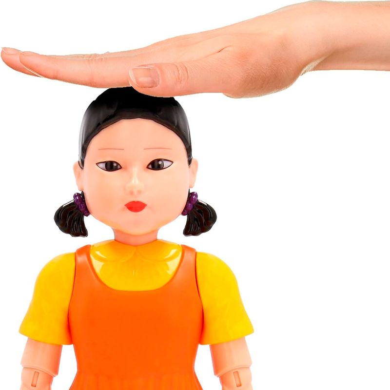 El-Juego-del-Calamar-Muñeca-Electronica-Young-Hee_3